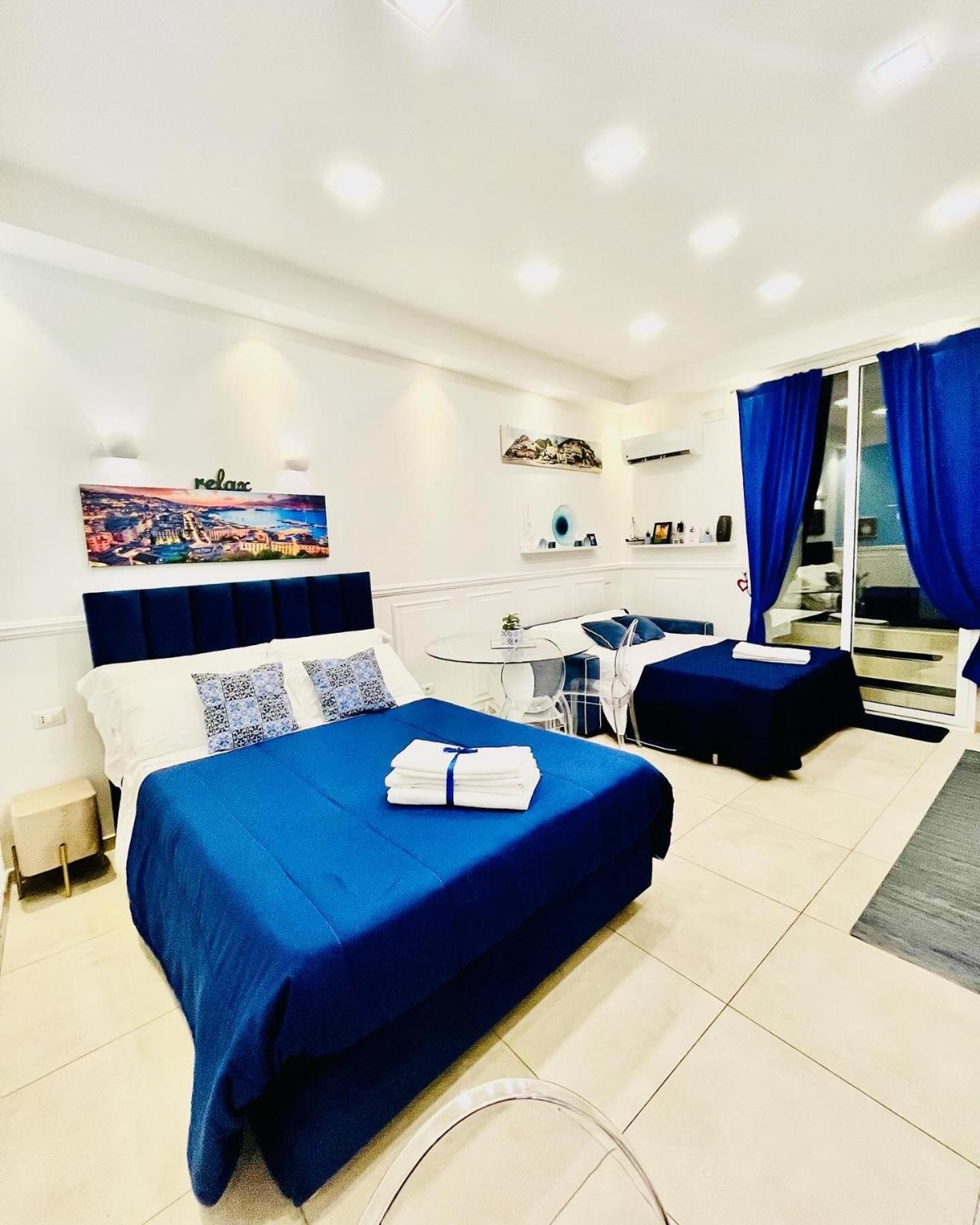 Donn'Anna Naples City Center Bagian luar foto